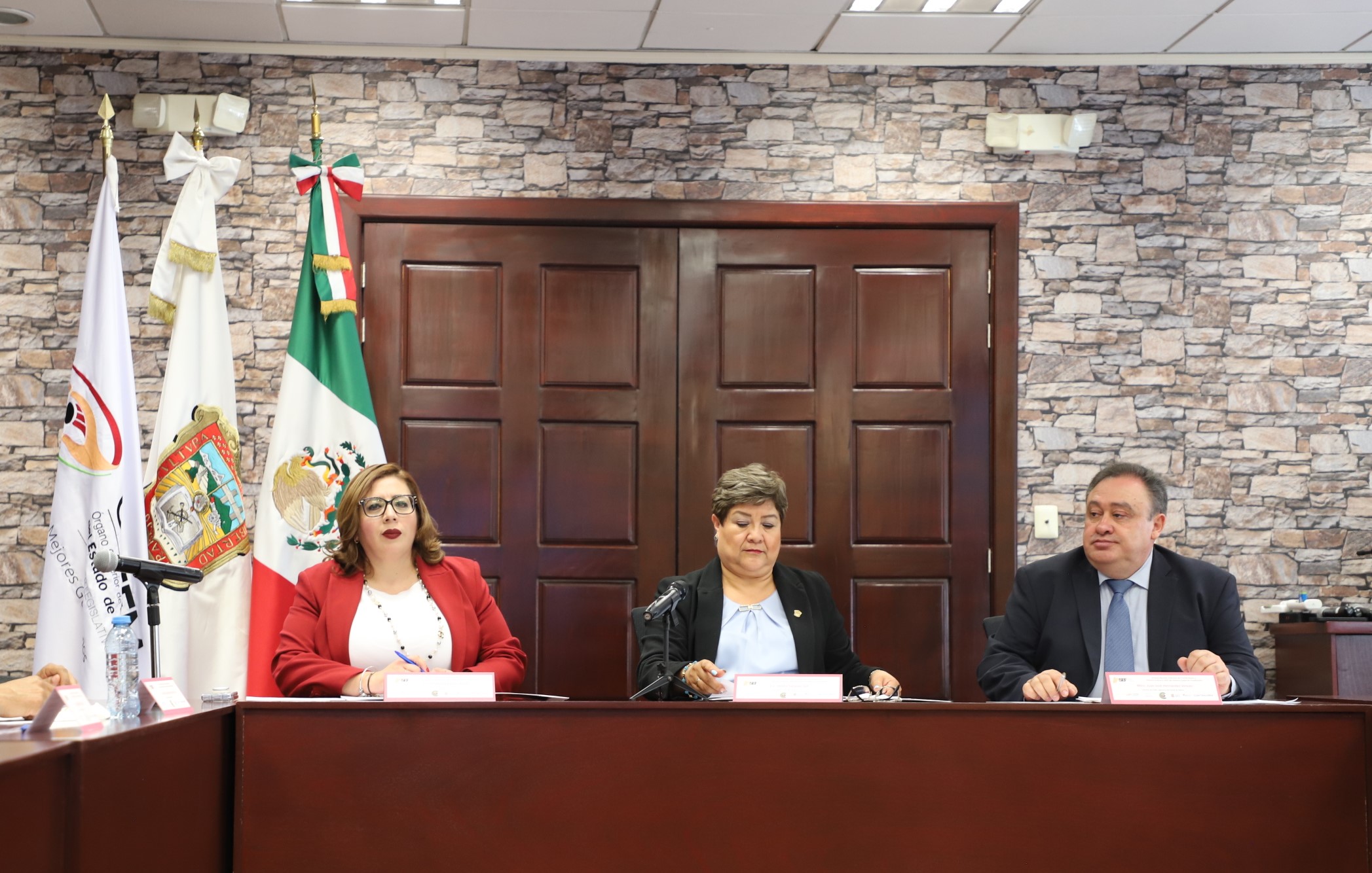 Llama SEF a fortalecer la transparencia y rendición de cuentas